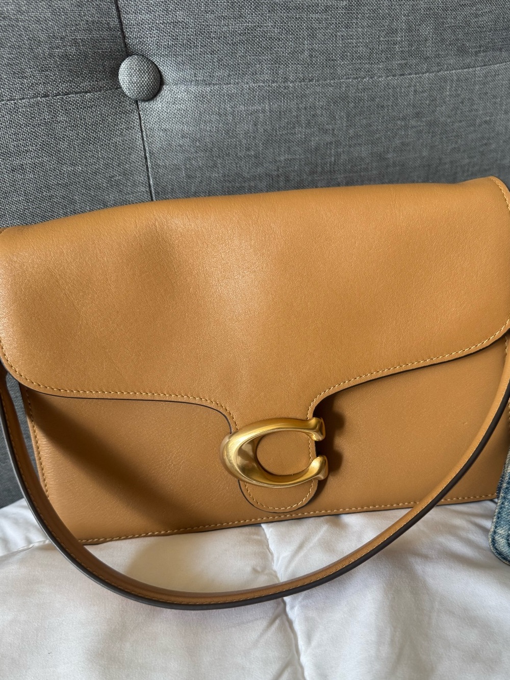 Coach Tabby Shoulder Bag in Tan with Gold Hardware - Picture 8 of 10